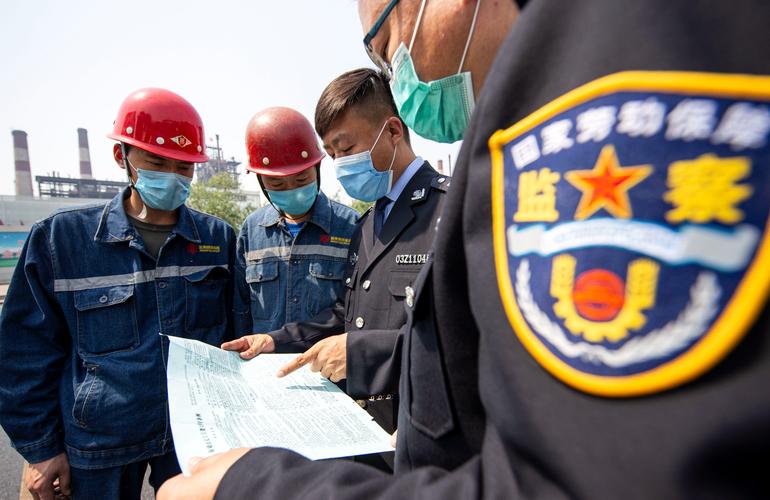 2020年5月1日,在河北省武安市一家鋼鐵企業,武安市人力資源和社會保障